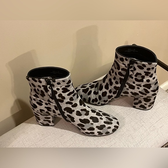 Cole Haan Arden Grand Bootie Mercer Ocelot, size 9 - Picture 6 of 8